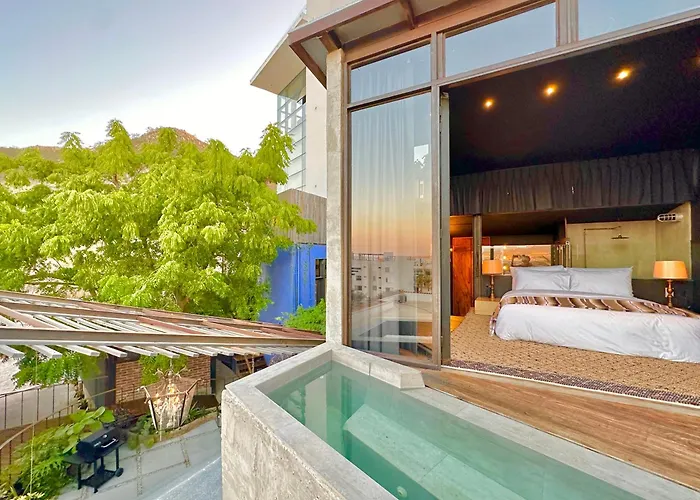 A Unique Cabo Oasis At The Oliver